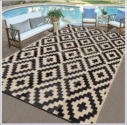 Outdoor carpet mat